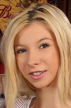 Kenzie Reeves