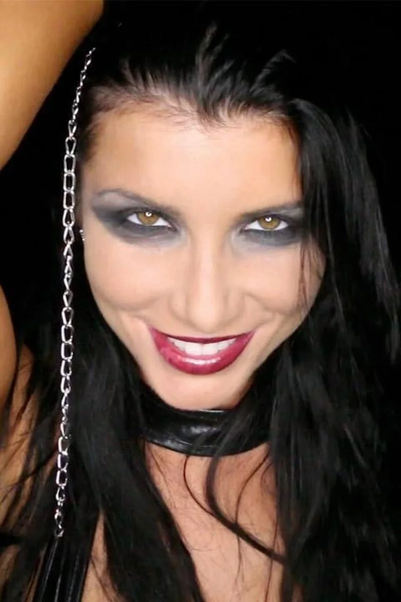 Romi Behind The Scenes