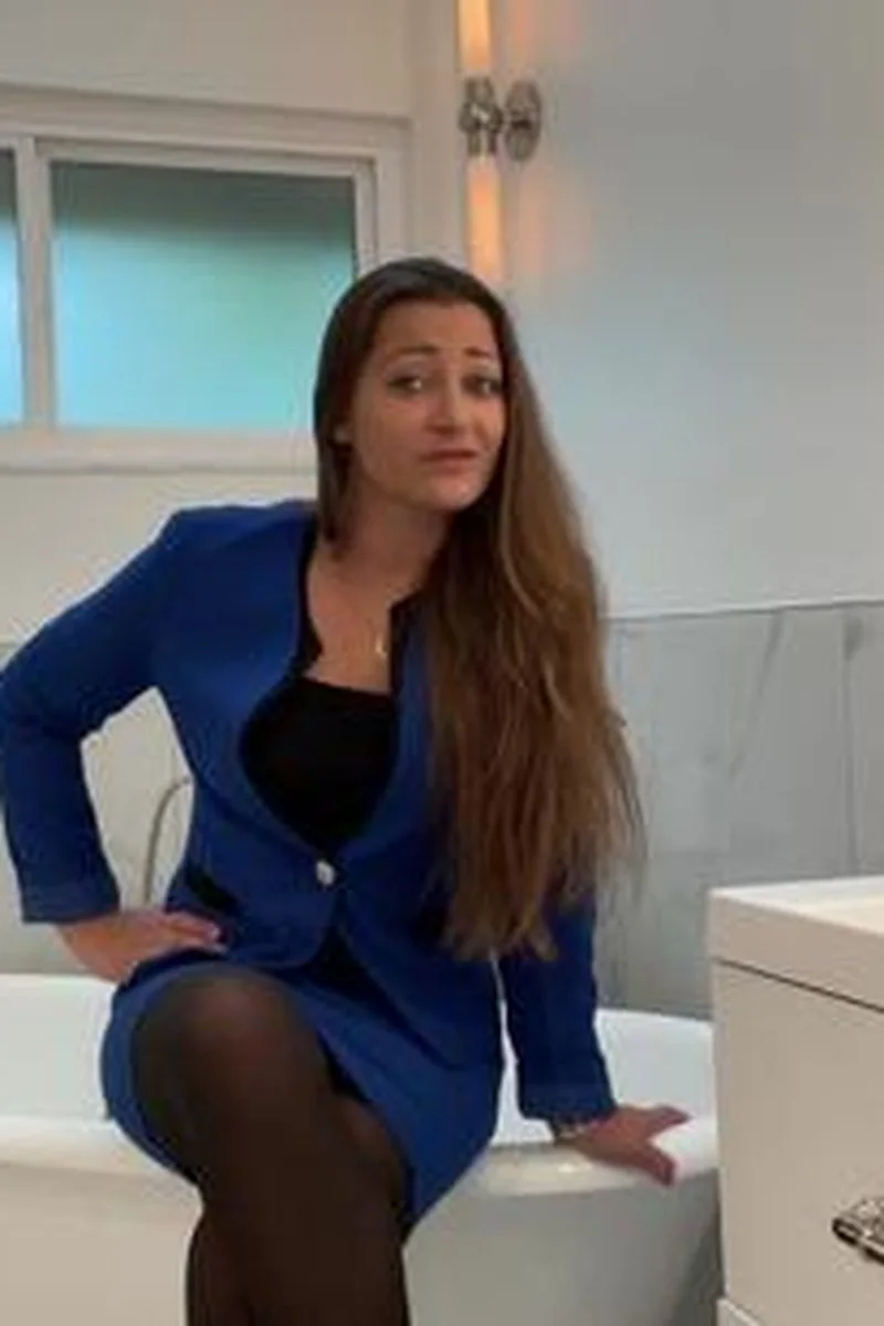 Realtor Pantyhose JOI