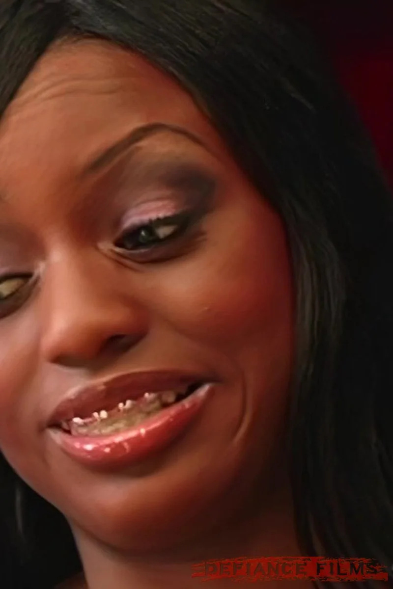 Black Babe Uses Her Tongue!