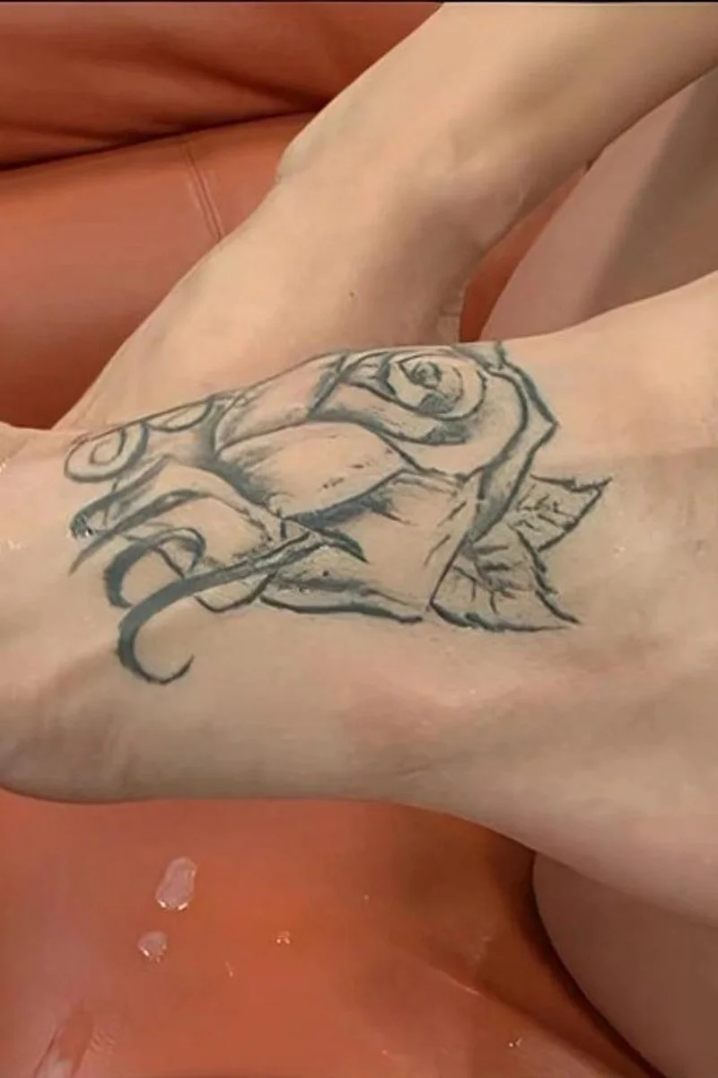 Sadie West Gets Turned On When Her Feet Are Worshiped And Spooged On