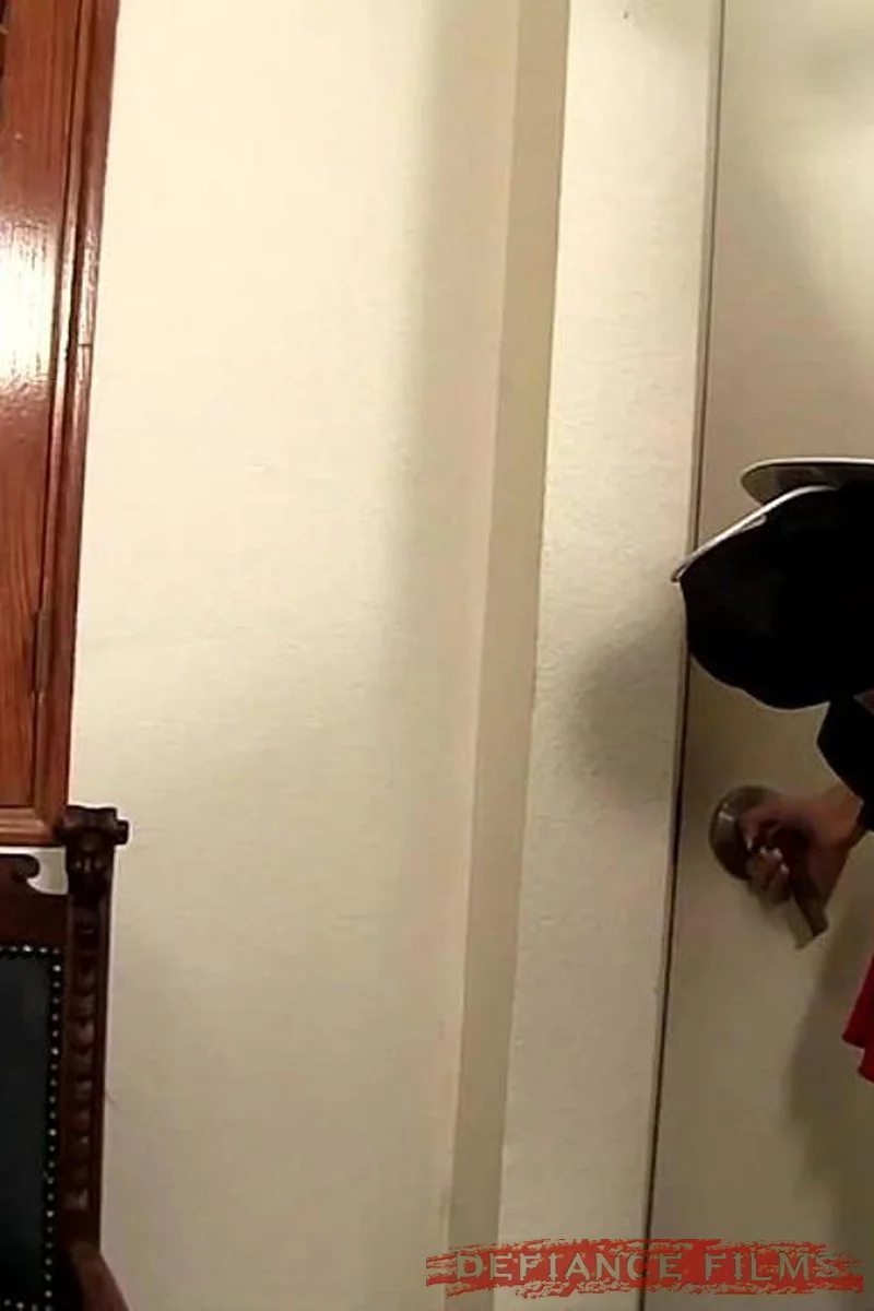 Zarena Summers Gives Talon A Rusty Trombone