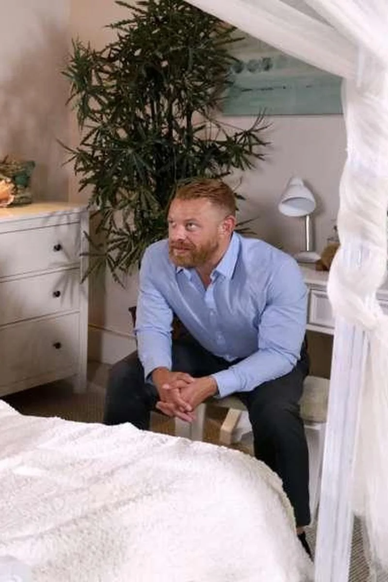He Loves To Watch: Nina Elle & Bill Bailey