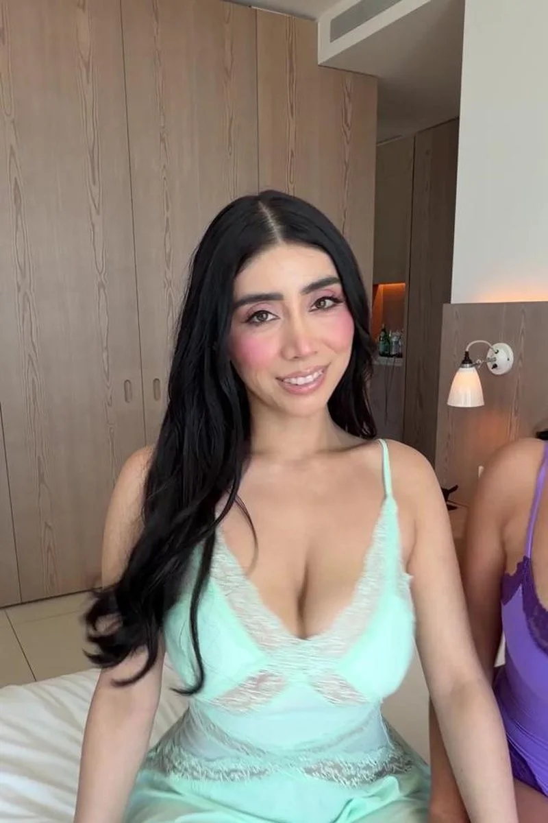 Imagine Being Caught In The Middle Of This Titty Sandwich