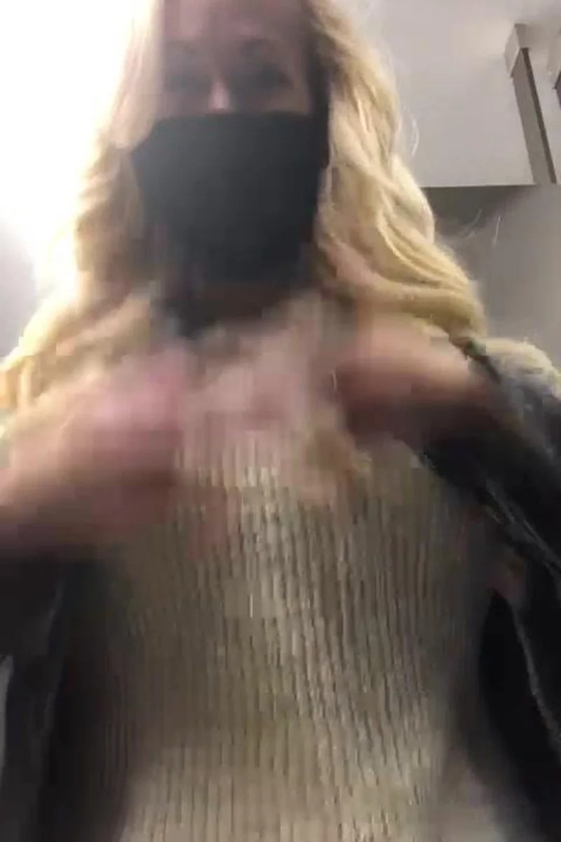 See Me Flash My Boobies 36000 Ft Up In The Air #Tittytuesday