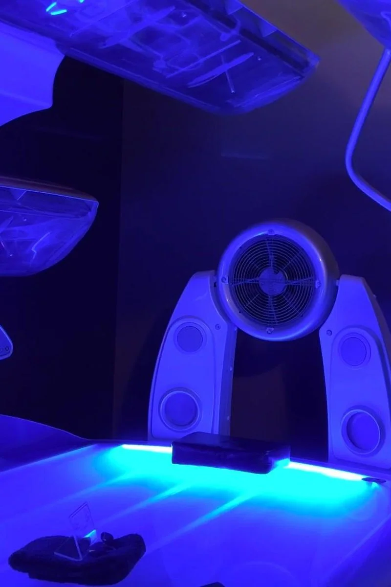 Video: Tanning Time
