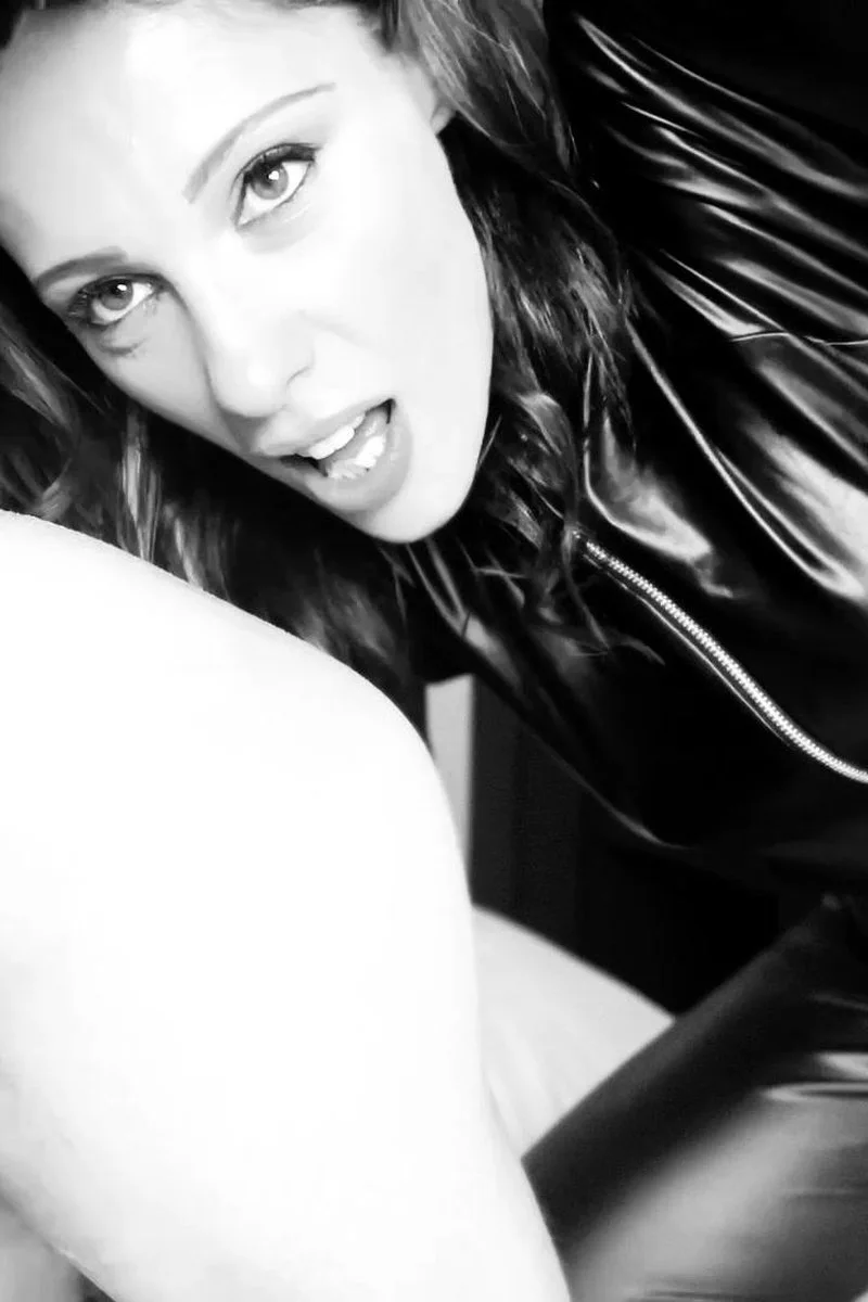 Intimate Moments #30