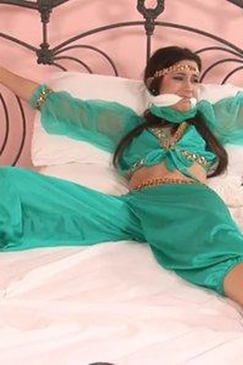 Luscious Harem Girl Georgia Jones Gets Spread Eagled In Bed!