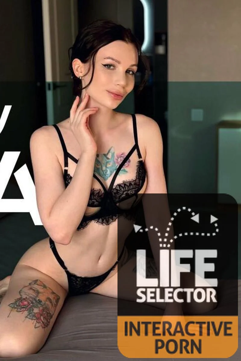 Intimately With Lesya Moon