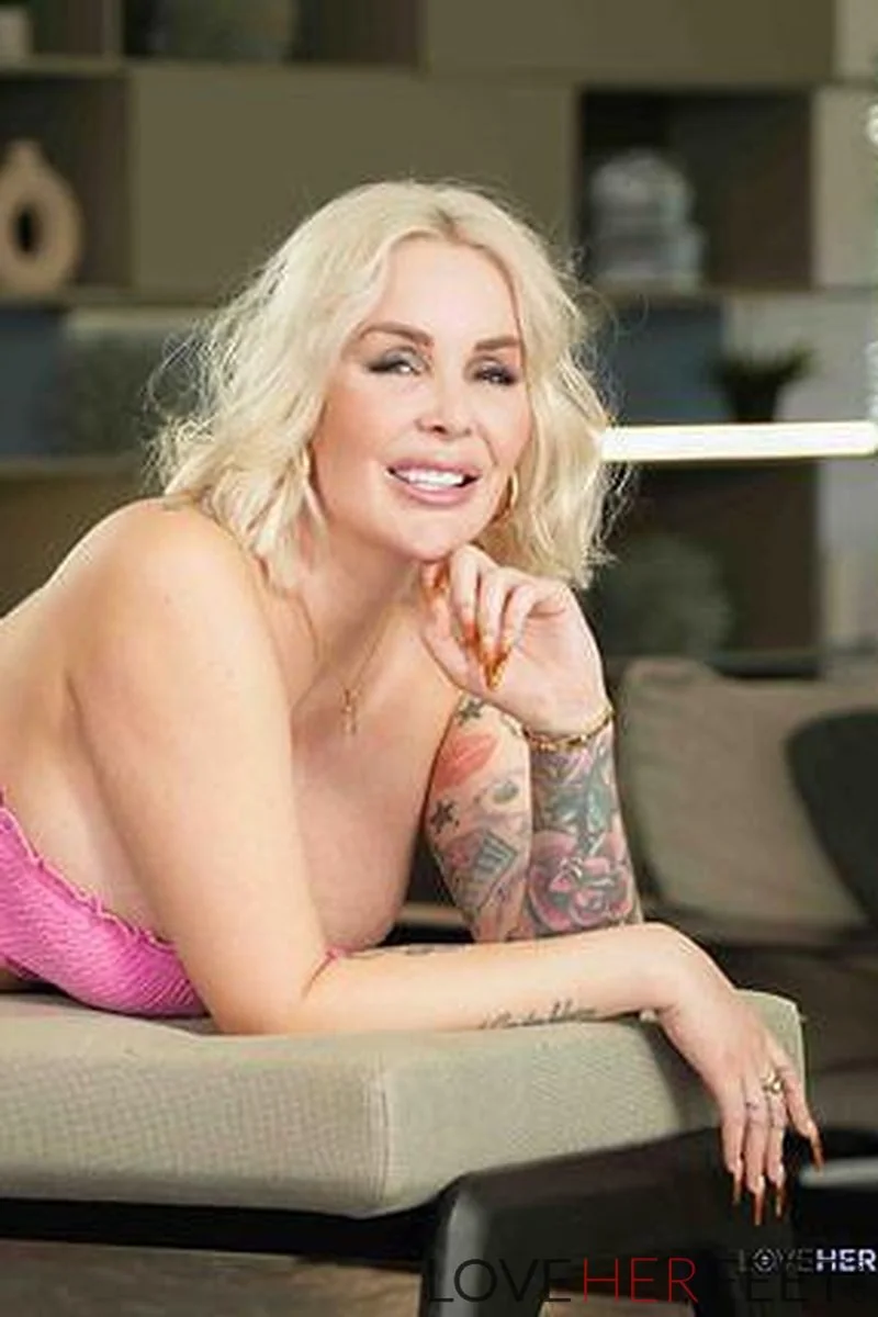 JOI Foot Tease With Blondie Bombshell
