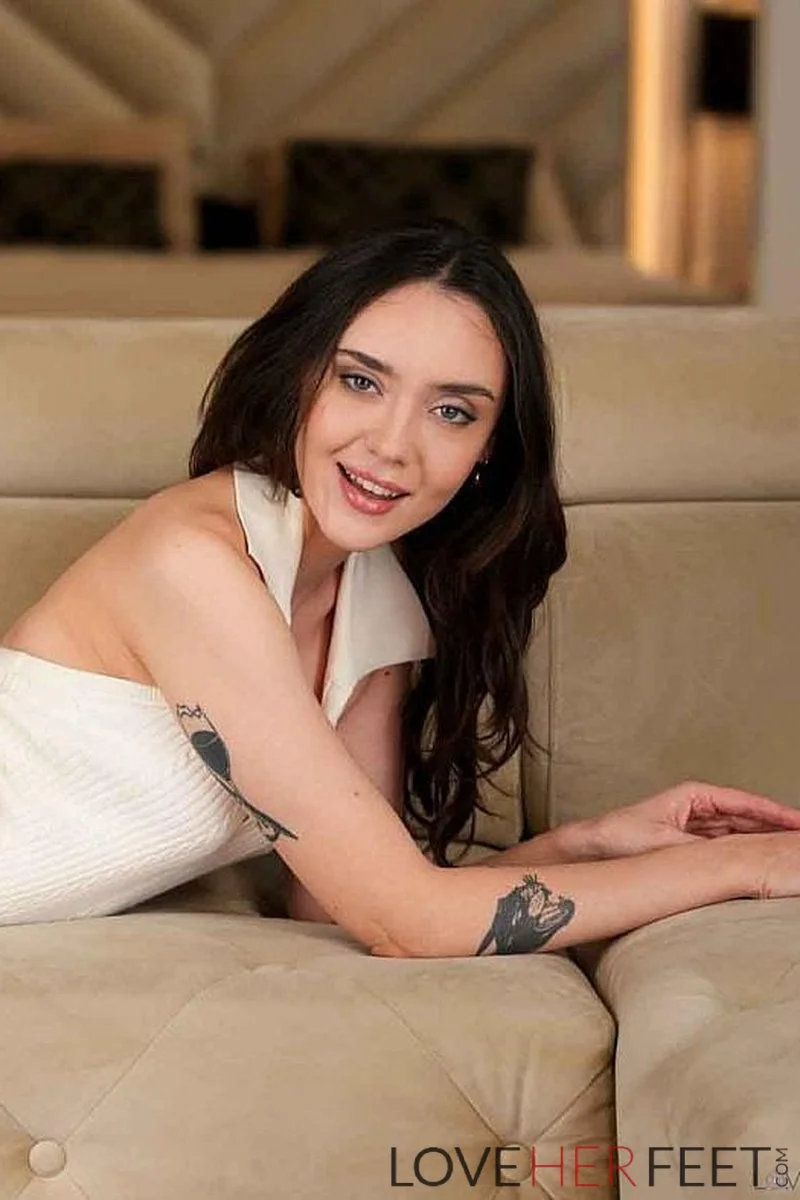 JOI Foot Tease With Catherine Knight