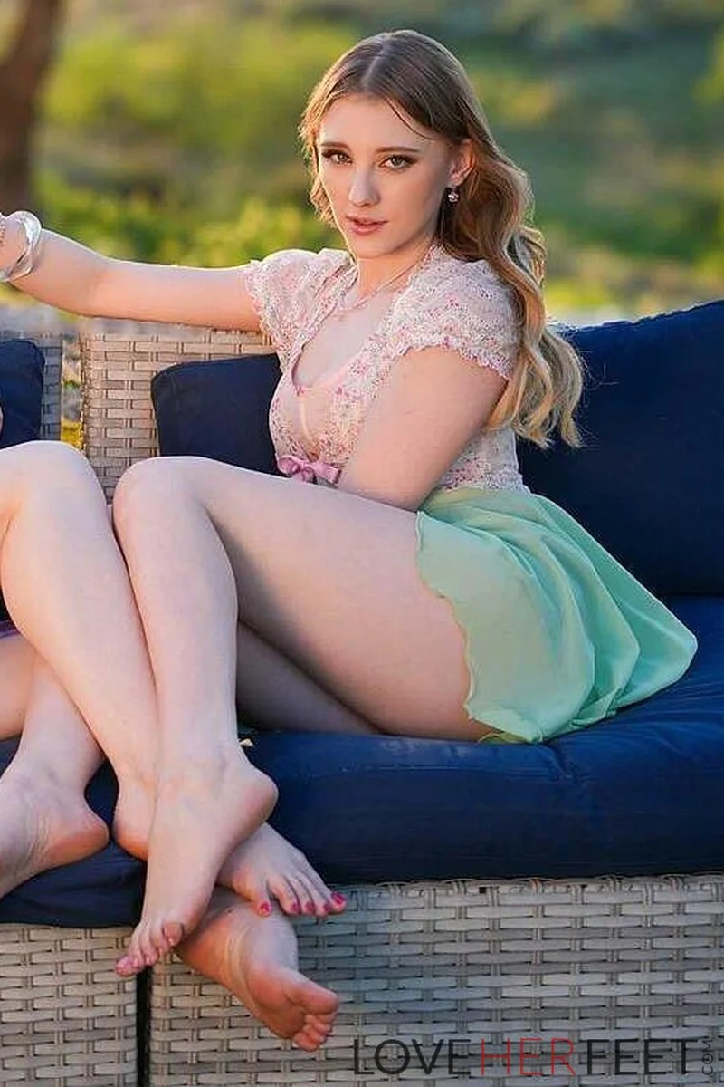 JOI Foot Tease With Hazel Moore And Melody Marks