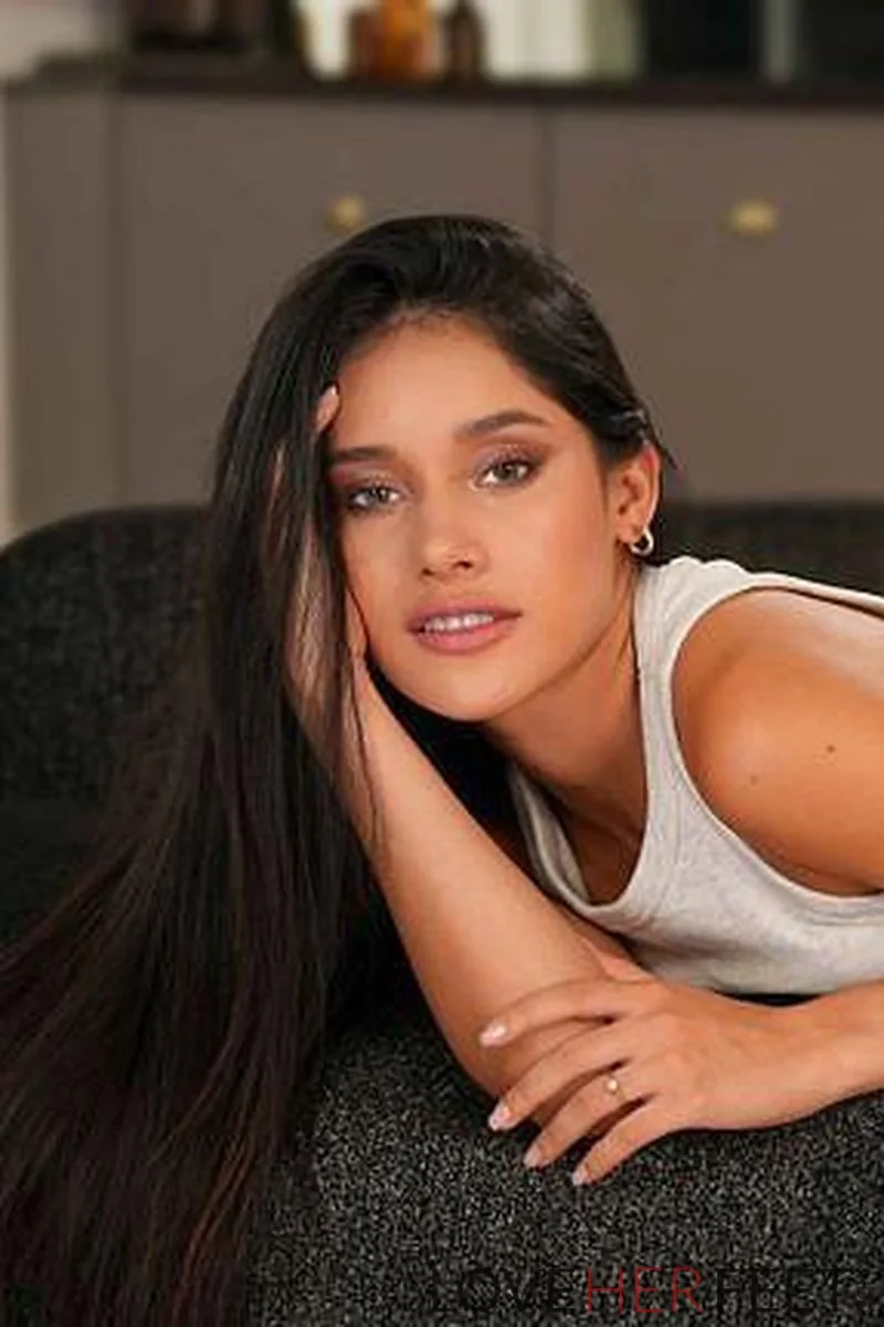 JOI Tease With Carolina Guerrero