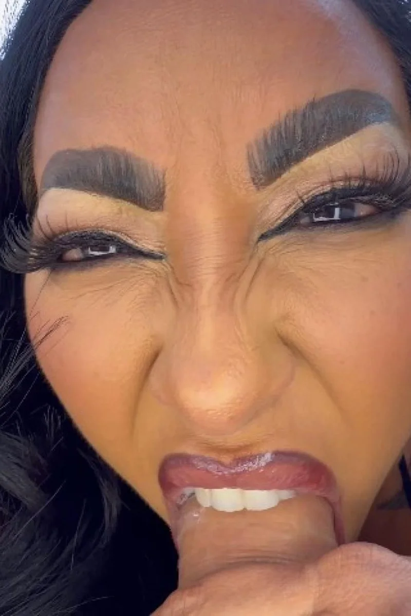 Thick Busty Kiara Mia Drilled On POV