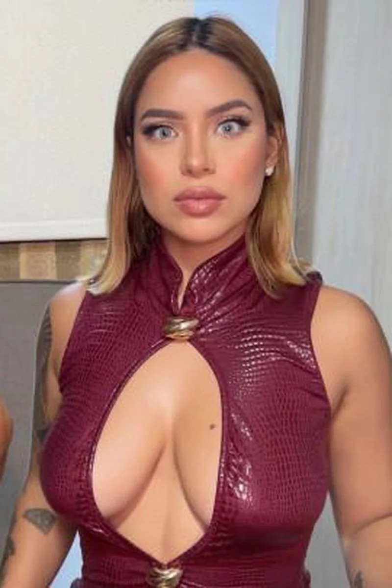 I Hired A Slut, And My Girlfriend's Stepsister Showed