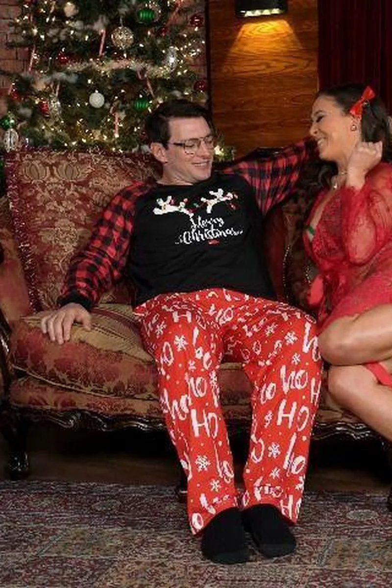 Unwrapping His Step-Mom On Xmas