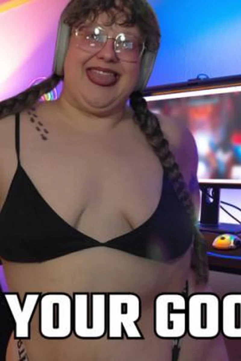 Your Good Girl Finger Fucks Herself In Her Gamer Chair