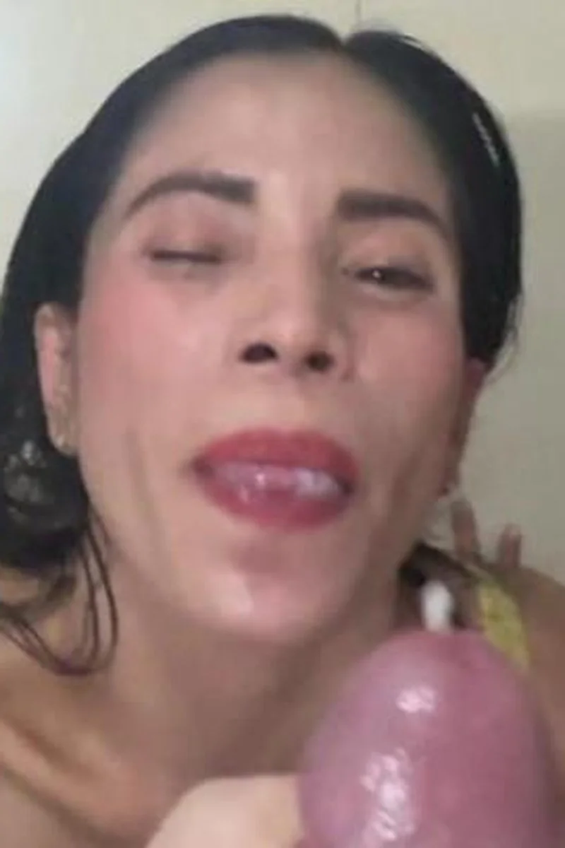 931 Wife Suck And Facial