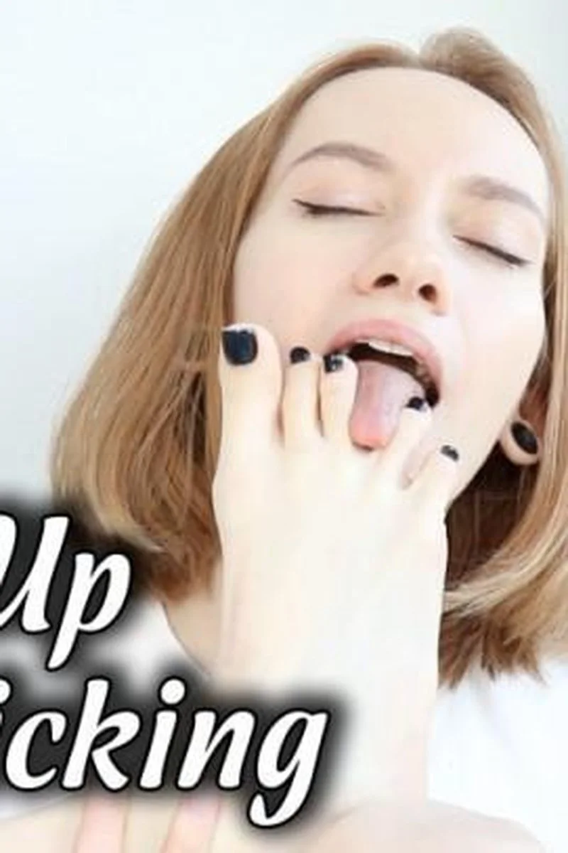 Self Worship: Toes Licking Close-Up