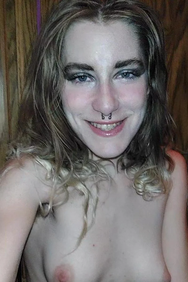 Goddess Jackie Shows You All Her Body Hair