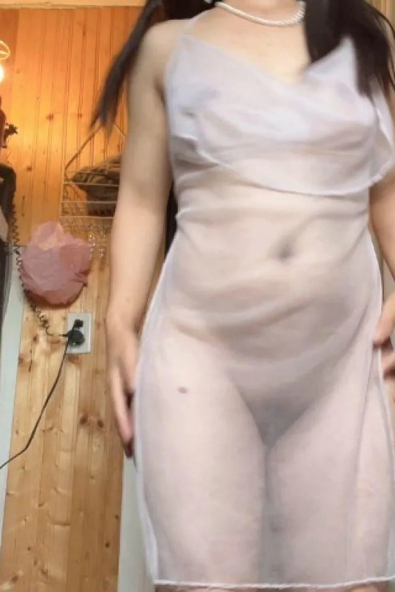 Hana Wanna Piss For You Today