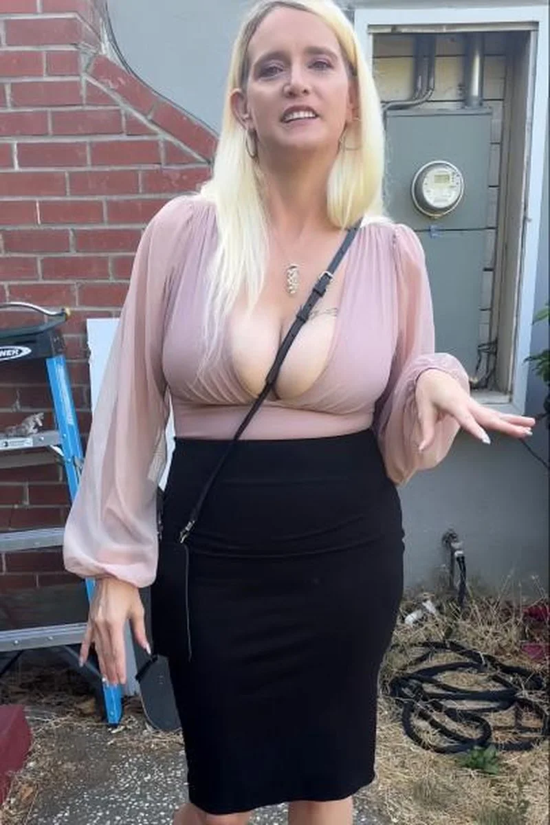 The Mugger Picked The Wrong Woman