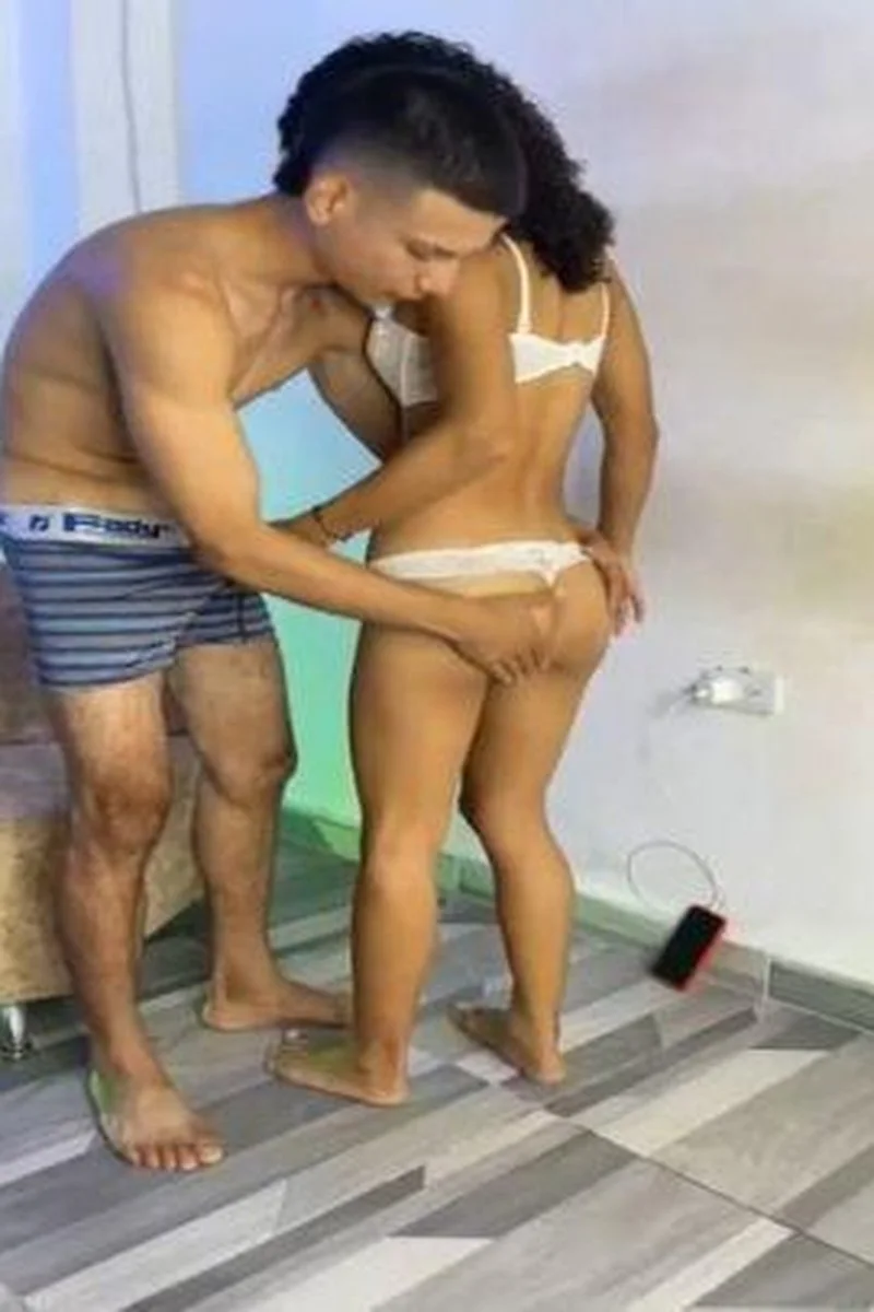 Deep Want: She Wants Him Inside Now