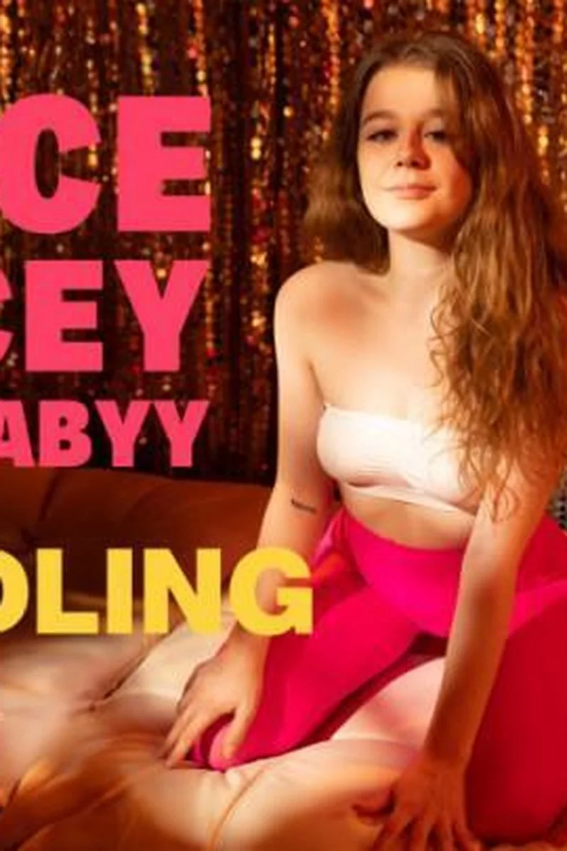 Snoobaby Alice Stacy Straddles