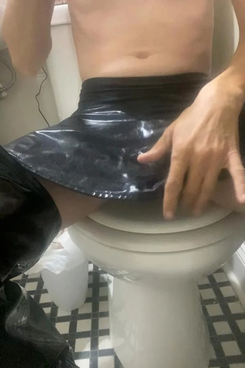 Sissy Cage Check