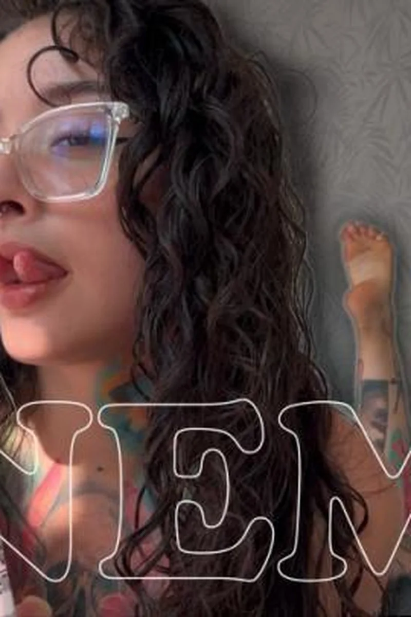 A Girl With A Split Tongue Gives Herself An Enema On Camera