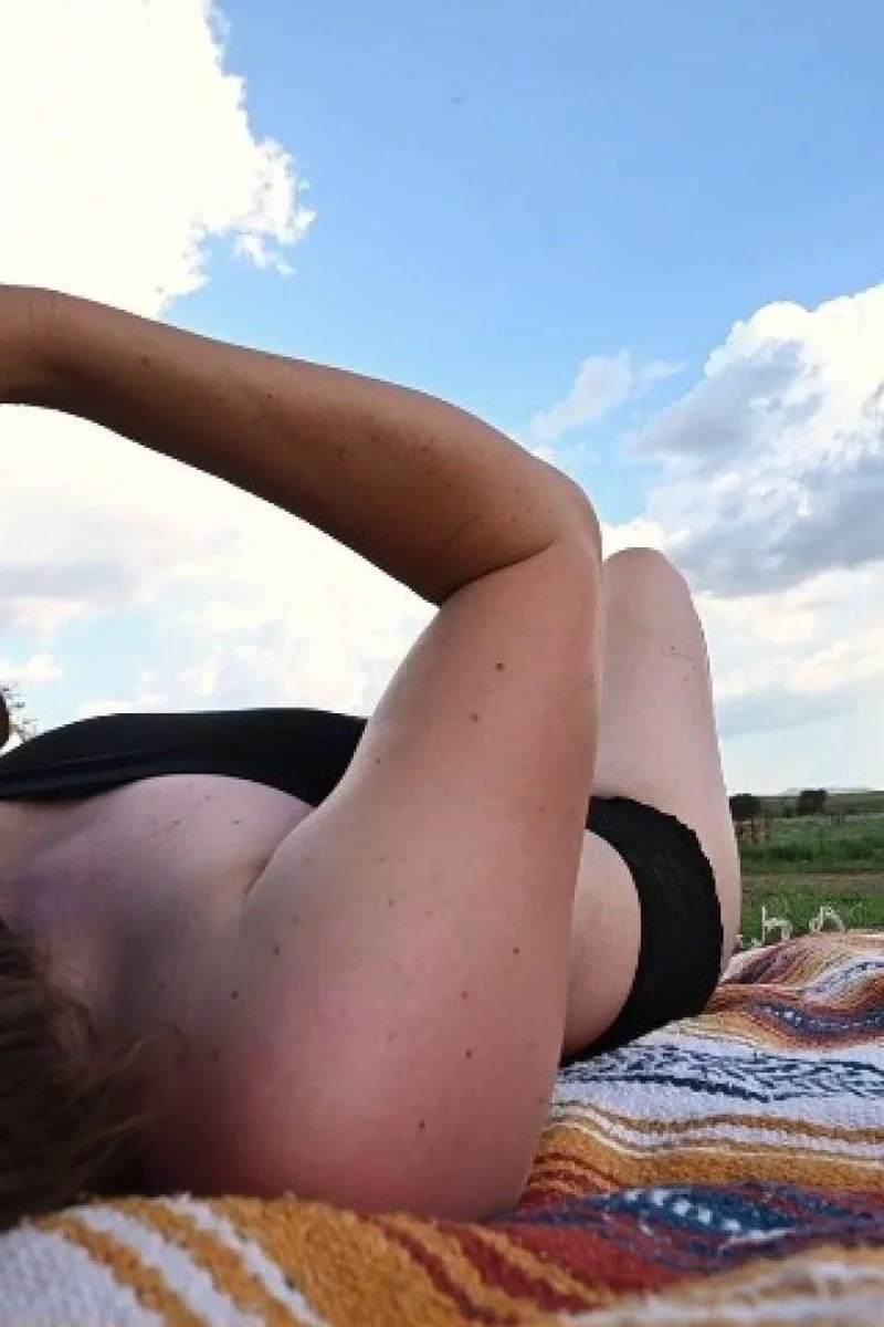 Looking Up At The Cowgirl | Silent Giantess Body And Foot In