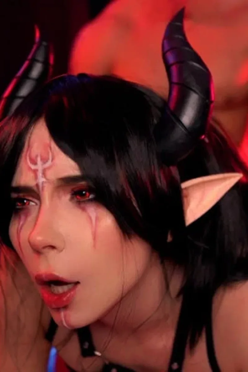 Demon Lilith Deepthroat Big Cock & Fuck