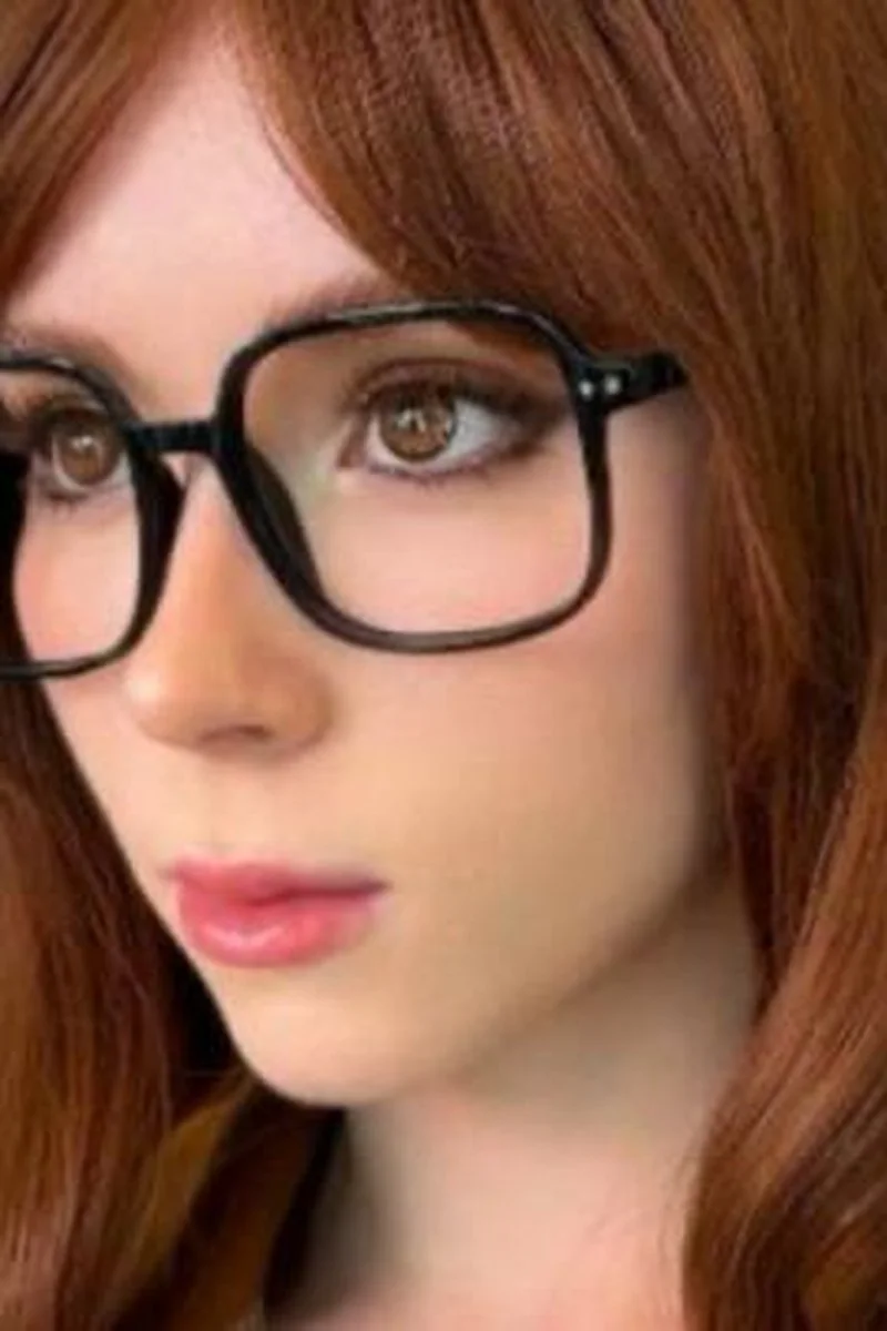 Nerd Cute Girl Doesn't Want To Study But Wants To Fuck Hard