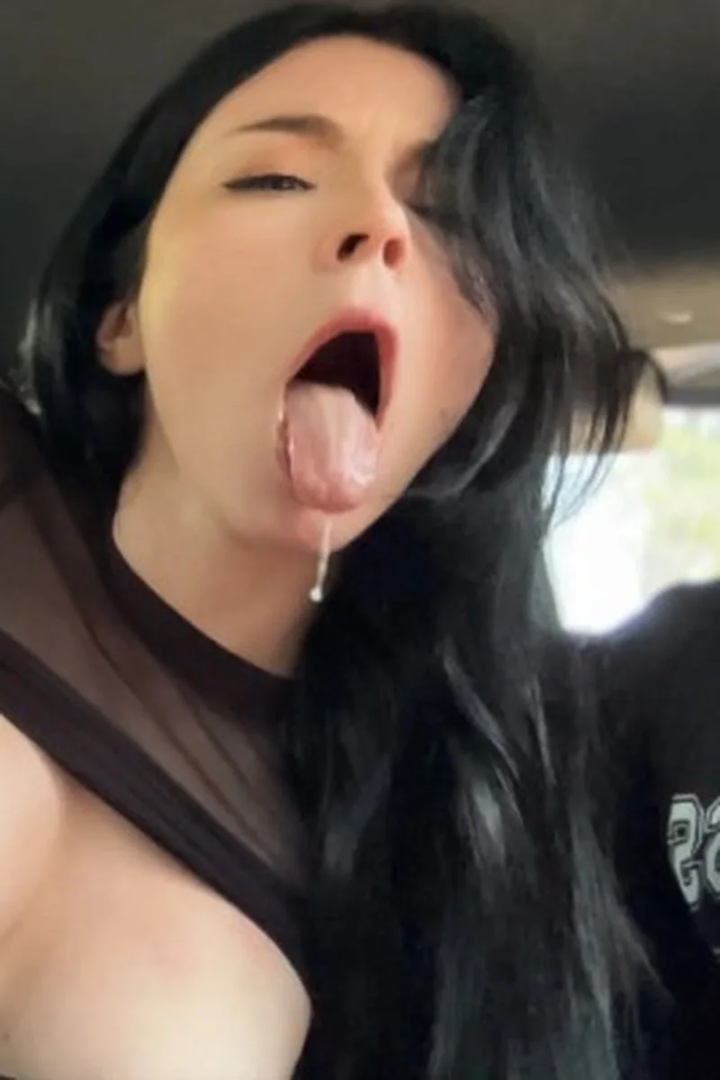 Stepsis Paid with Deep Blowjob to He Drive Her Home, Part 2