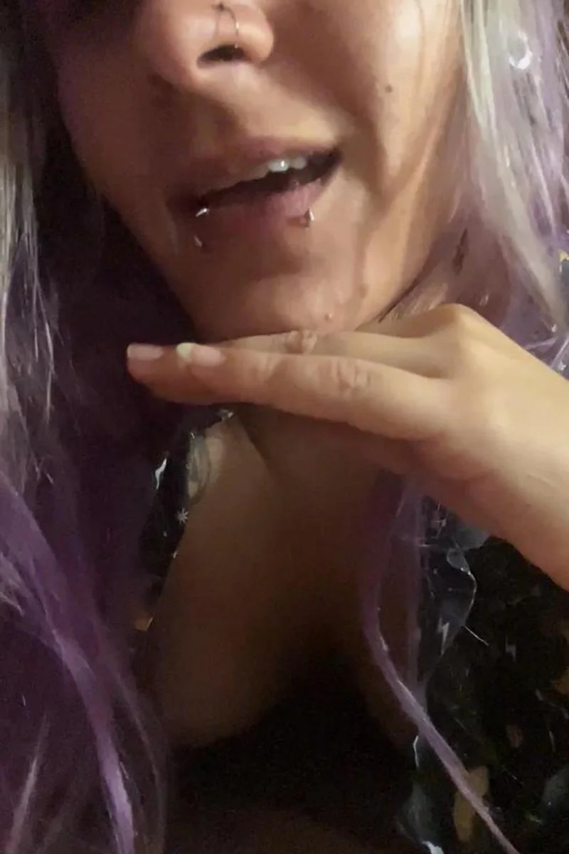 Gozando Com Vibrador Na Bucetinha