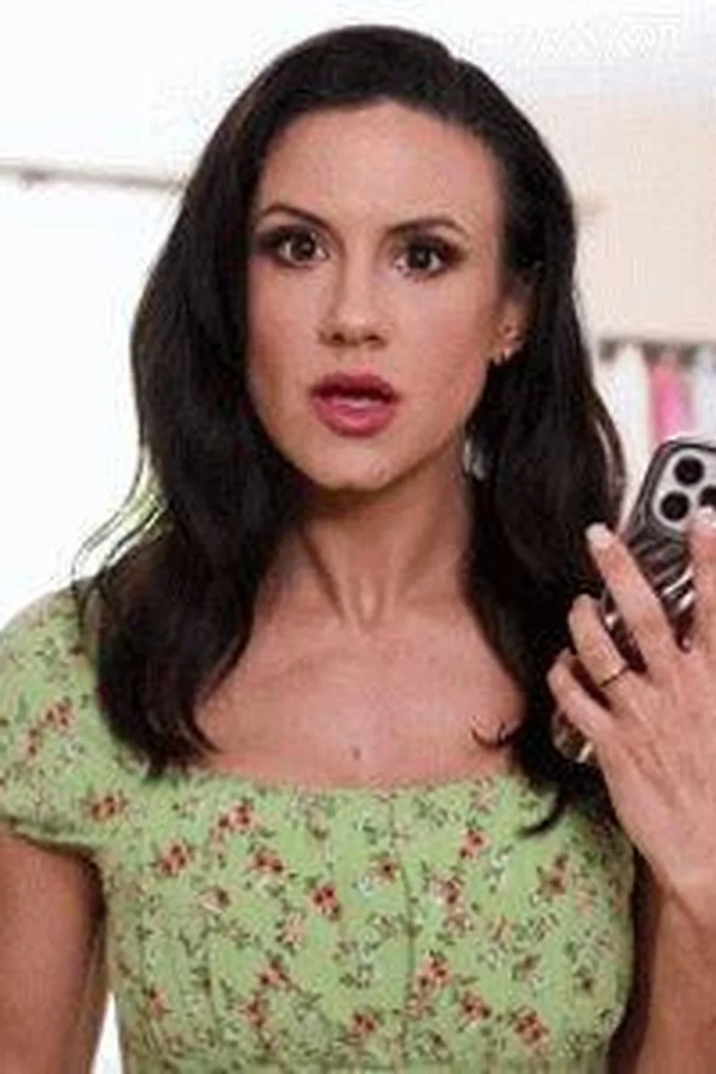 Penny Barber - Step-Mommy's Entranced By Your Dick Pic (HD Mp4)
