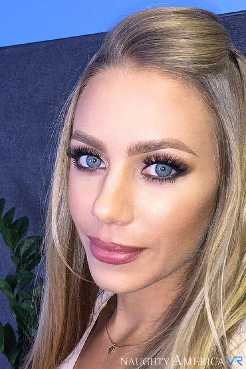 Nicole Aniston Fucking in the Couch with Her Tits Vr Porn