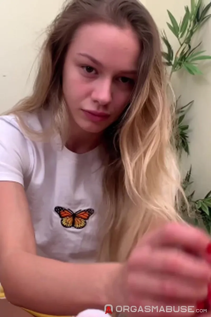 Cute Brat Naomi Footjob