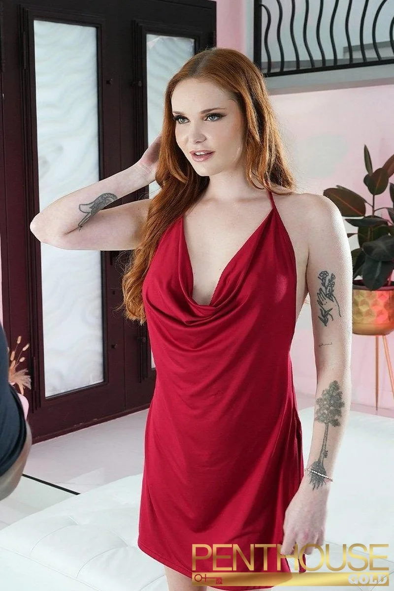 Chloe Foxxe's Sinful Shoot