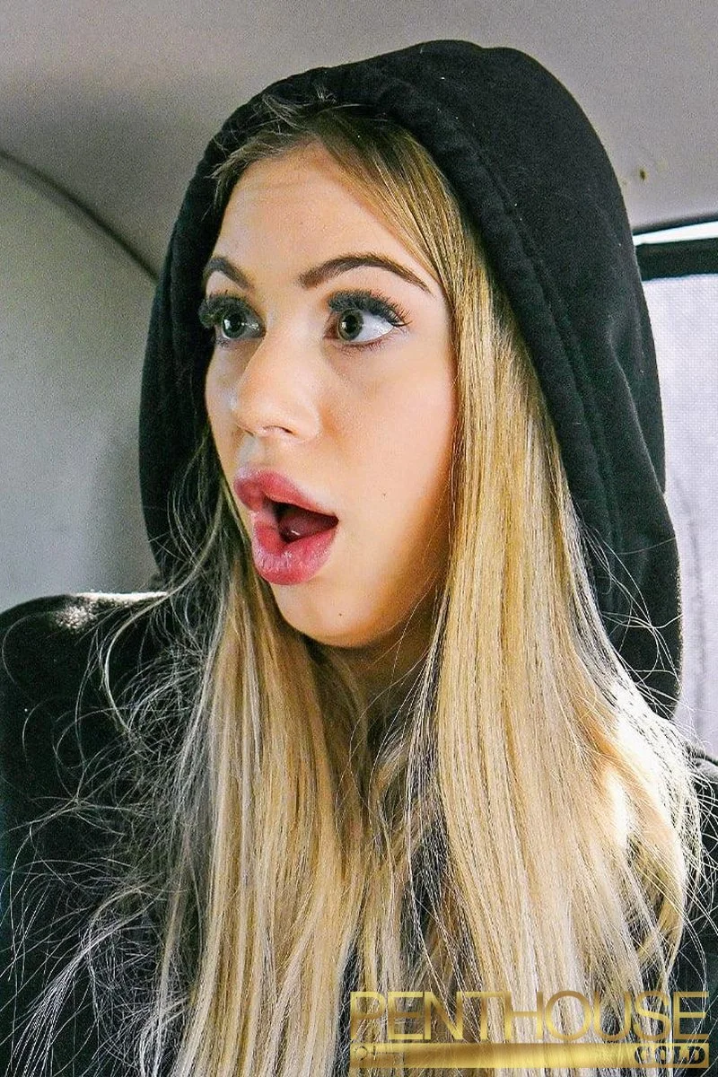 Two Cops Give Sladyen Skaya A Facial