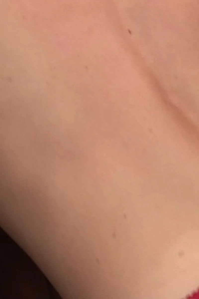 Jackie Daniels Makes A Mess When She Squirts And Soaks The Couch