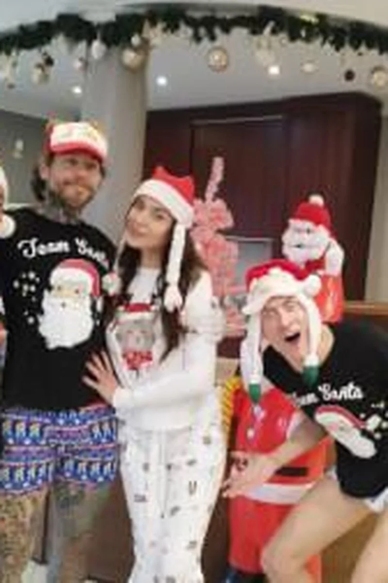 Catherine Knight Christmas VR Part One - Santa's Horny Hotwfie Mrs. Claus Creampie Threesome