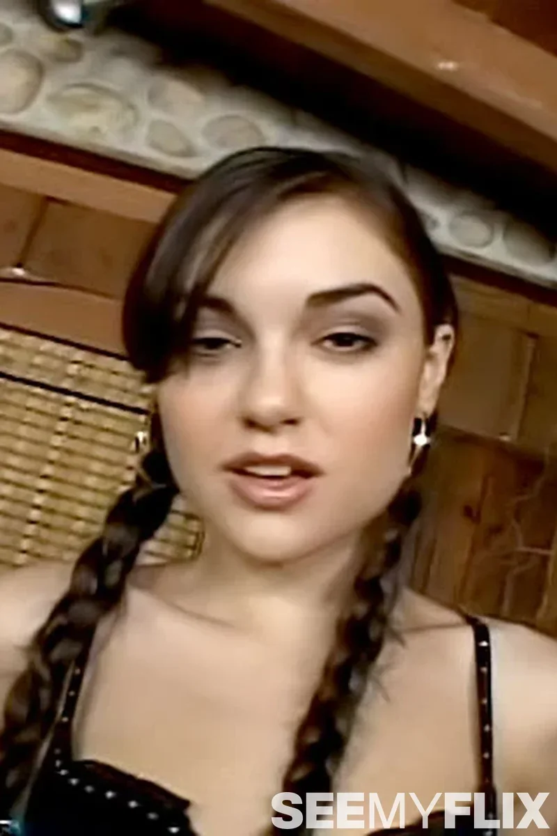 Sasha Grey Makes Herself Cum