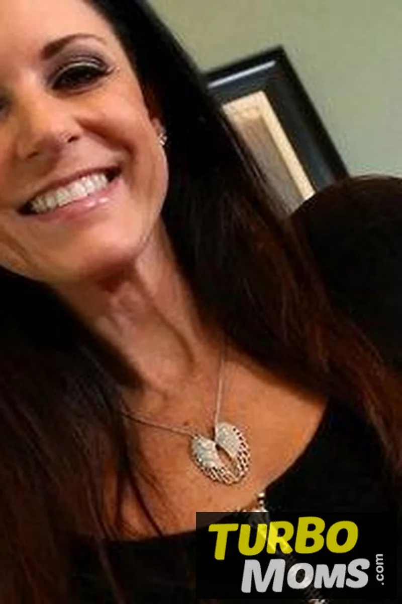 Hot MILF India Summer Rough Sex And Cum In Mouth