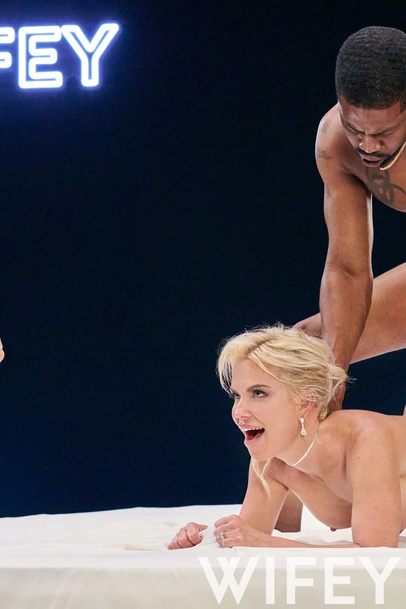 Tatiana And Ian - Blonde MILF Gets Filled Up By BBC